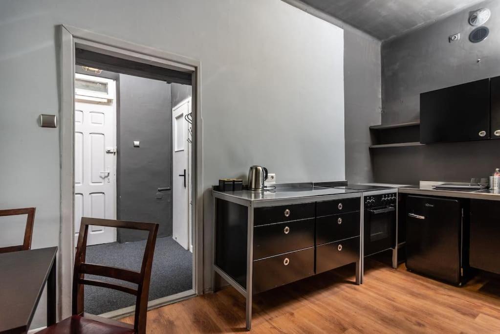 Industrial Apartment - Jewish Quarter By Upstairs Cracovia Exterior foto